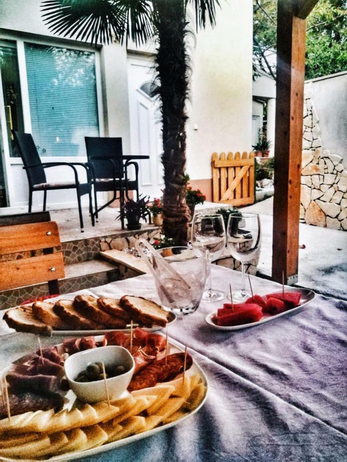Jasmina Apartment *
